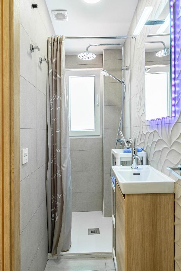 Central Luxury Flat With Free Parking Valência Exterior foto