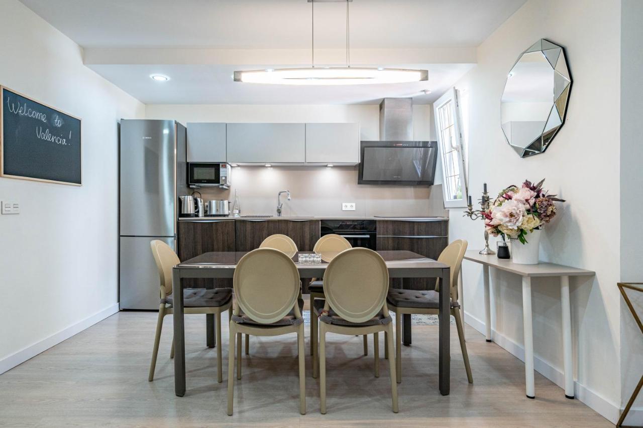 Central Luxury Flat With Free Parking Valência Exterior foto