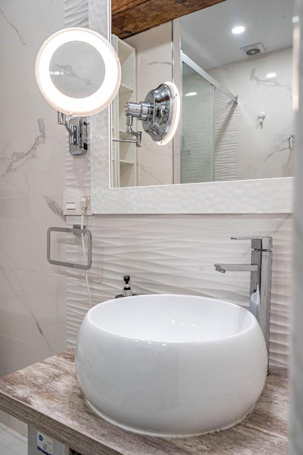 Central Luxury Flat With Free Parking Valência Exterior foto